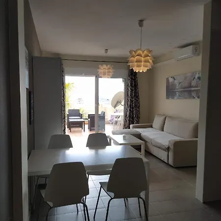 Oceanblue Modern King Size 1 Bedroom With Seaview And Terrace Appartamento